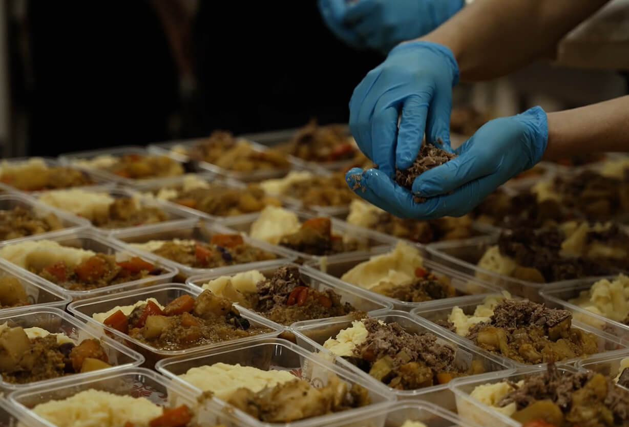 Sawkins House Serves with Heart at Our Big Kitchen