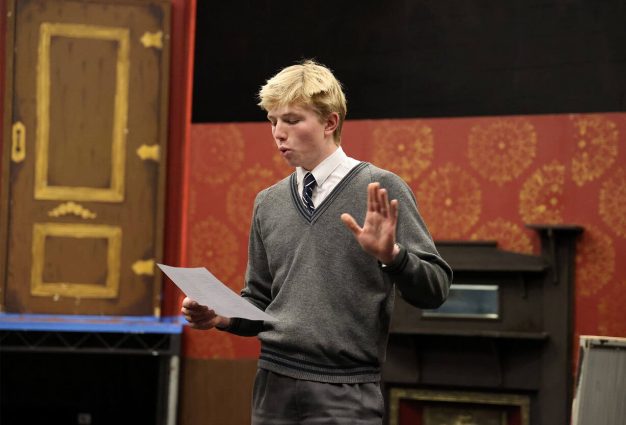 Shore Hosts Inaugural Book Week Slam Poetry Competition